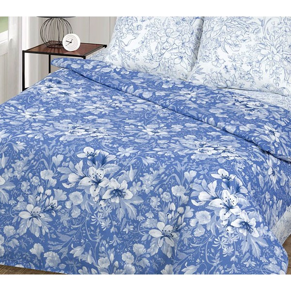 Пододеяльники из светло-синей бязи эксклюзив Эдита с белыми цветами и белым контрастным компаньоном