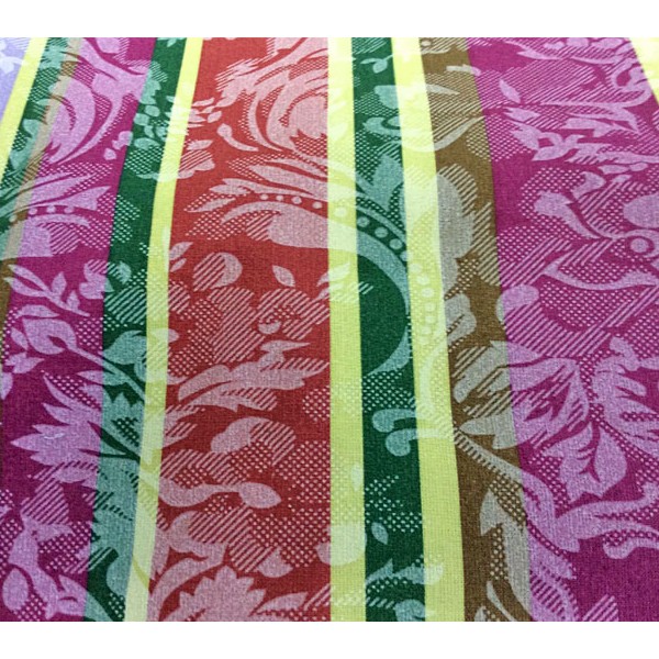 Тейковской бязи с разноцветными полосами и белым сложным рисунком