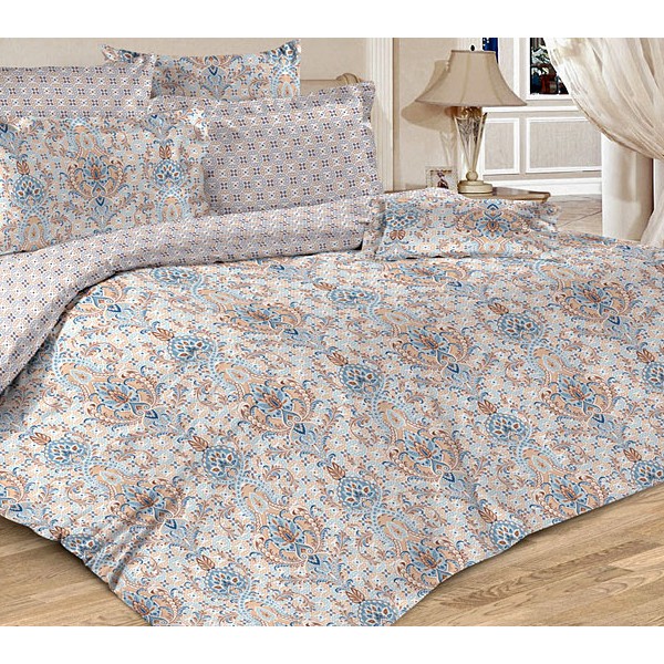 Постельное белье из светло-серой тейковской бязи со сложными сине-оранжевыми рисунками и компаньоном