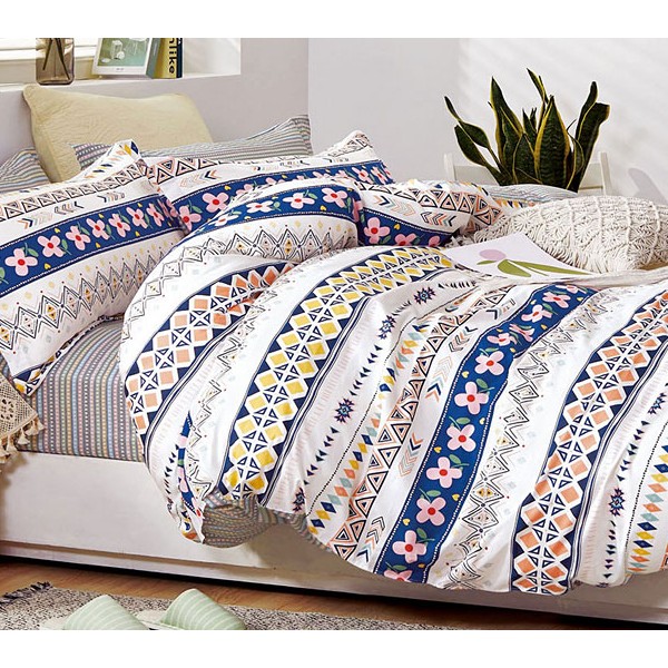 Молочно-кремовый твил-сатин с разноцветными рисунками и разноцветно-полосатым компаньоном