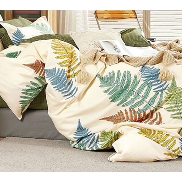 Простыни из темно-зеленого компаньона кремово-желтоватого твил-сатина