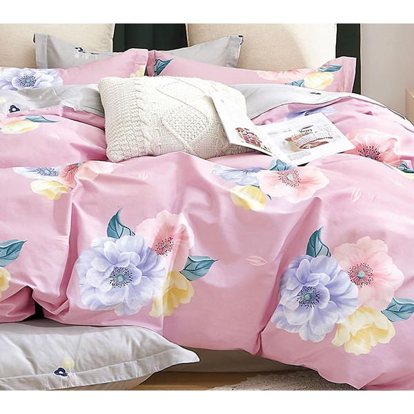 Пододеяльники из розового твил-сатина с разноцветными бутонами цветов и светло-серым компаньоном