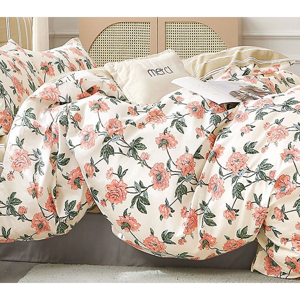 Светло-желтый твил-сатин с оранжевыми цветами и пшеничным команьоном с белыми полосами