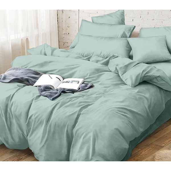 Наволочки из светло-зеленоватого однотонного сатина