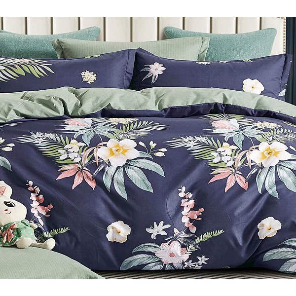 Постельное белье из темно-синего поплина с разноцветными цветами и бледно-зеленым компаньоном
