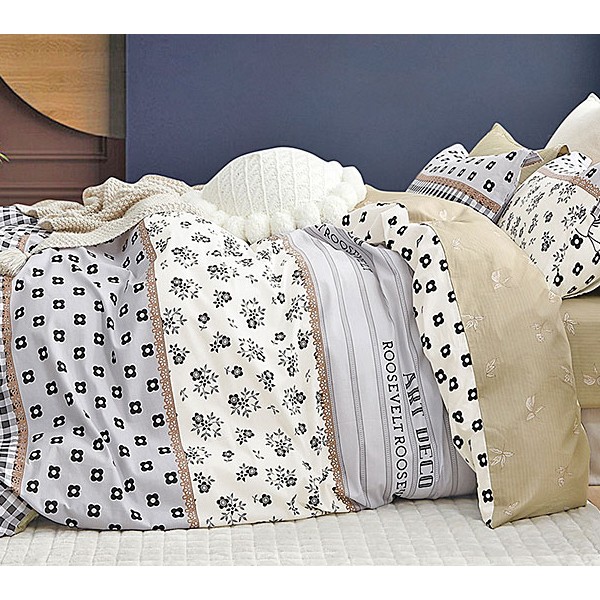 Светло-серый поплин с черными рисунками и бежевым компаньоном