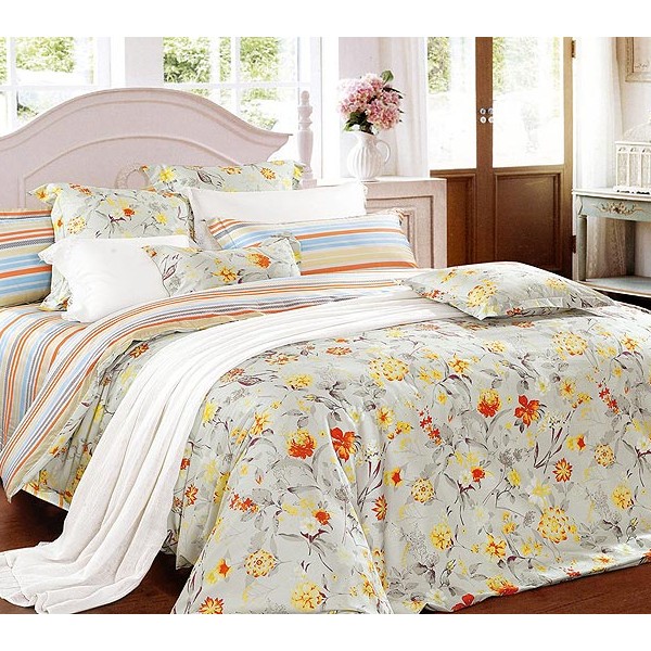 Постельное белье ткань мако-сатин светло-серый с цветами