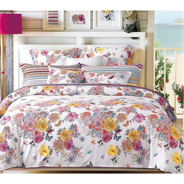 Постельное бельё ткань мако-сатин цветы на белом фоне