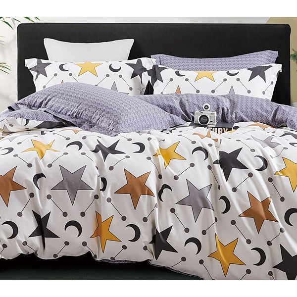 Белый сатин с разноцветными звездами и узорным фиолетовым компаньоном