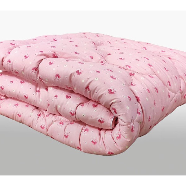 Ватное одеяло 172х205 из светло-фиолетового сатина с коричневыми рисунками с небольшим дефектом ткани