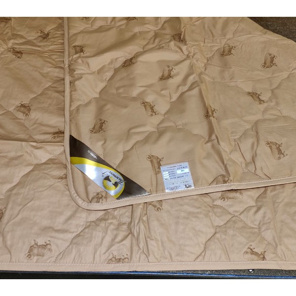 Светло-бежевый тик хб всесезонного одеяла из овечьей шерсти 150 грамм 172х205см сложенный уголок