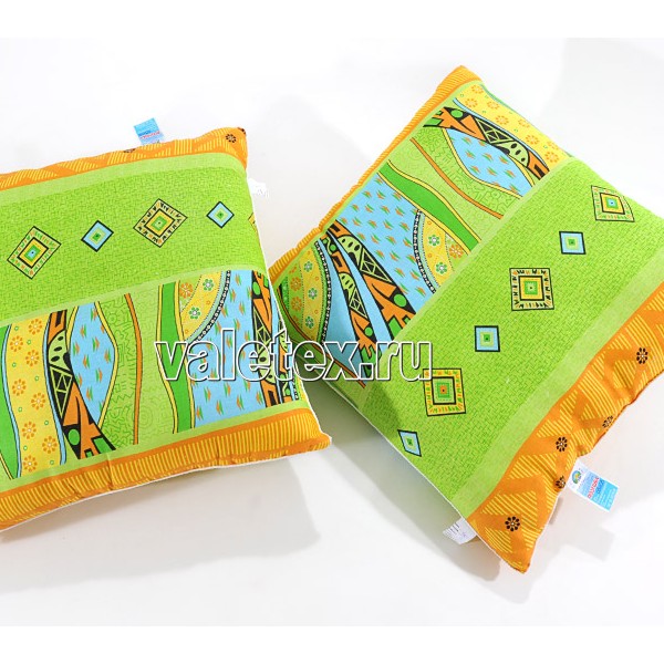 Подушки вата хлопковая бязь с окантовкой светло-зелёная с рисунками Валетекс DSC_1305