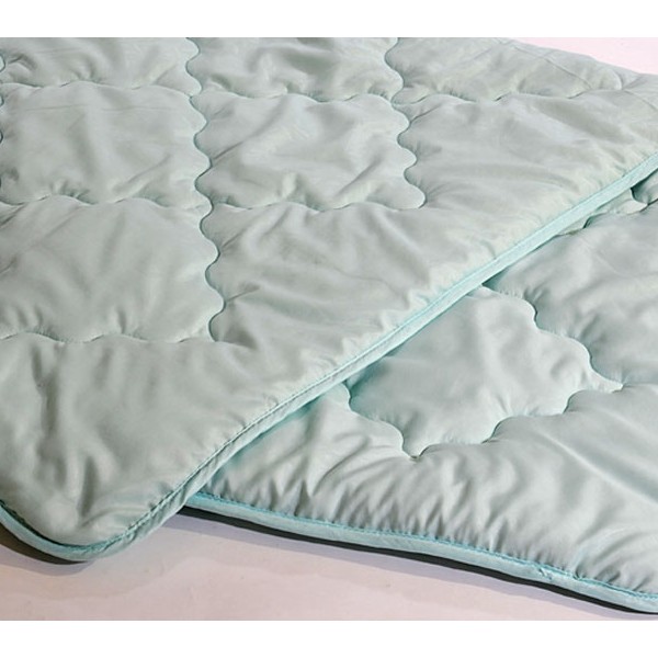 Светло-голубая однотонная микрофибра всесезонного ватного одеяла FSC_0599