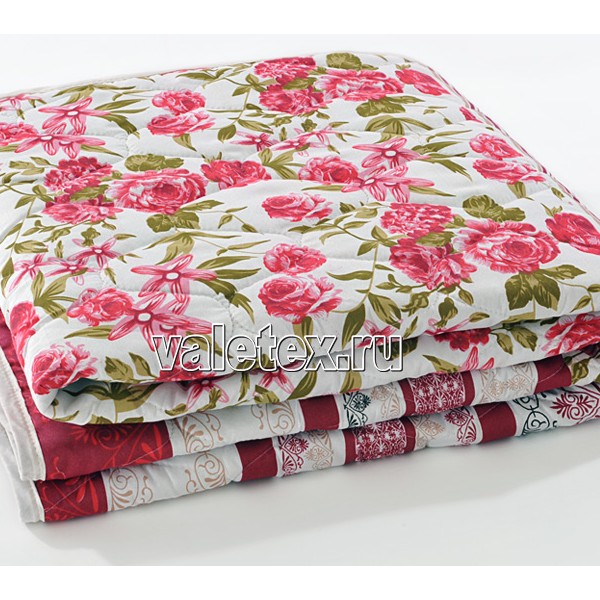 Стеганое одеяло легкофайбер 150 гр в цветастом полиэстере DSC_3125