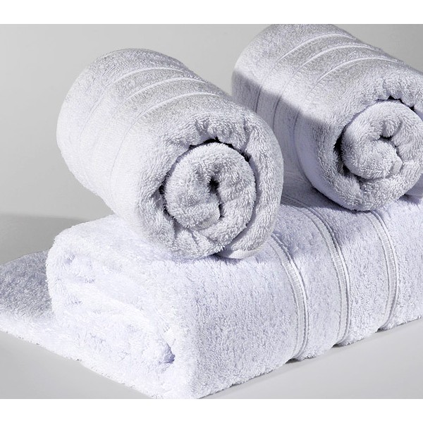 Набор из трёх белых махровых полотенец FSD_9186