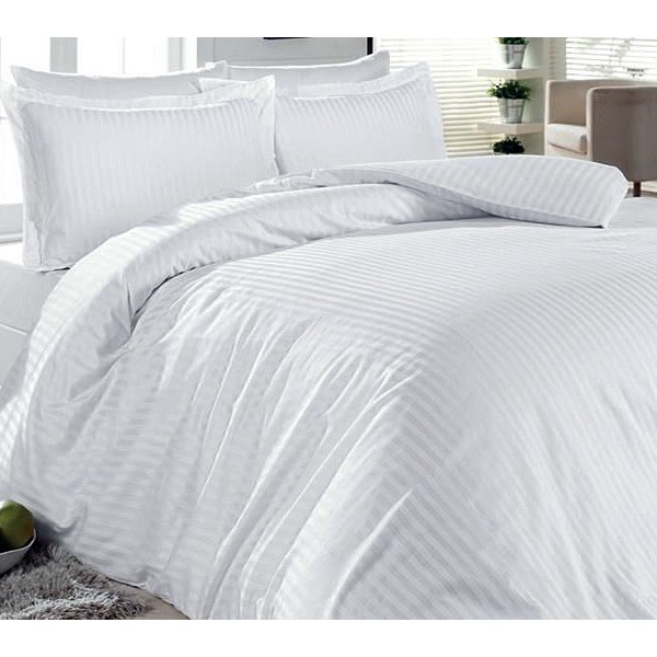 Наволочки белый страйп-сатин с узкой полосой без ушек на молнии