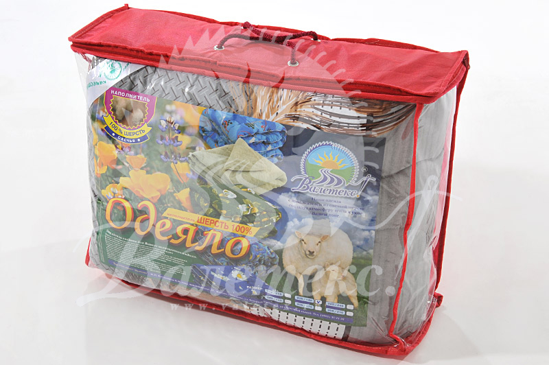 Одеяло из овечьей шерсти в прозрачном пакете с ручками от Валетекс
